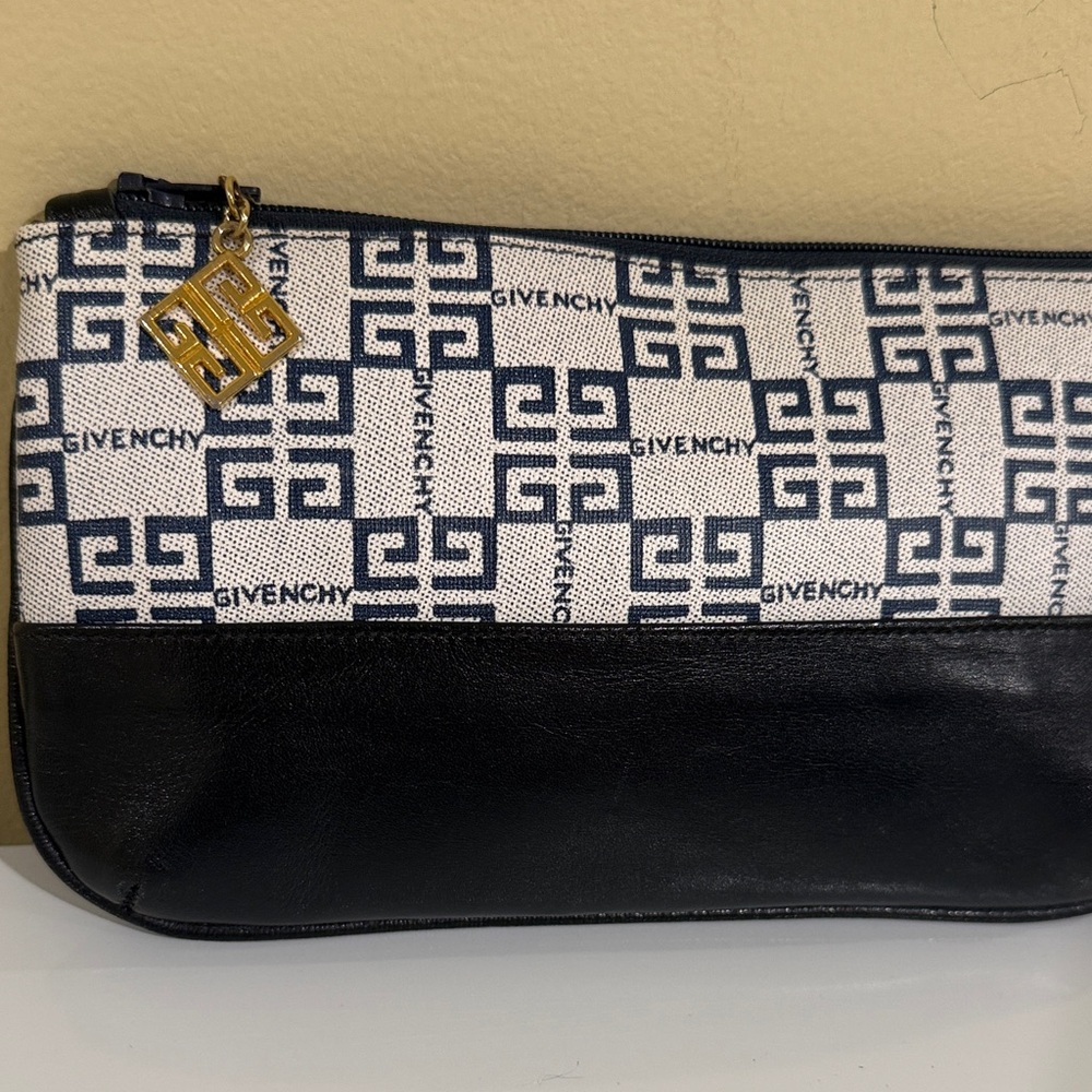Givenchy Monogram Clutch Authentic Givenchy Case - image 8